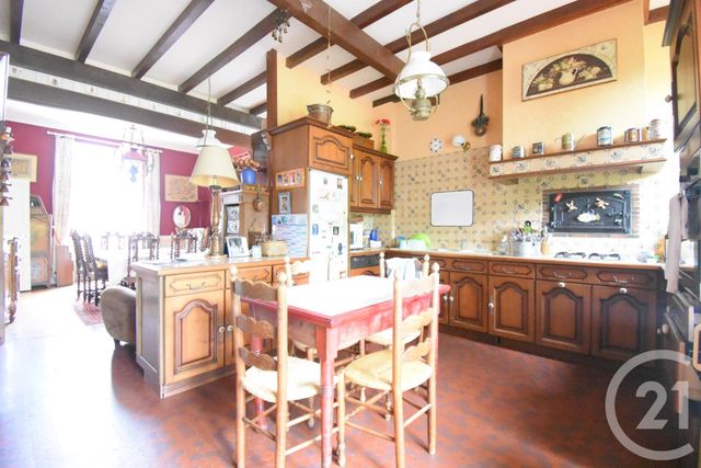 Maison à vendre - 8 pièces - 181,33 m2 - St Germain Des Fosses - 03 - AUVERGNE