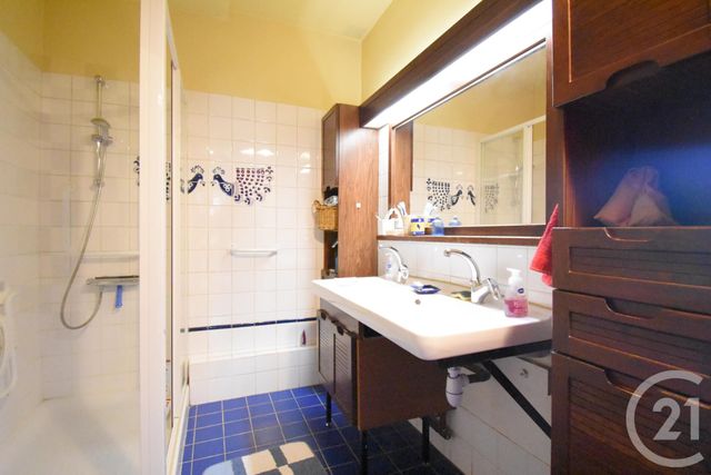 Maison à vendre - 8 pièces - 181,33 m2 - St Germain Des Fosses - 03 - AUVERGNE