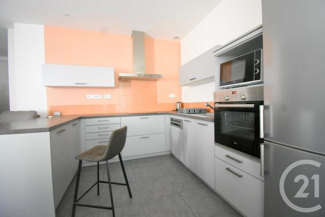 Appartement F3 à vendre - 3 pièces - 65,98 m2 - Vichy - 03 - AUVERGNE