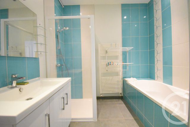 Appartement F3 à vendre - 3 pièces - 65,98 m2 - Vichy - 03 - AUVERGNE