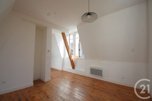 Appartement F2 à louer - 2 pièces - 52,18 m2 - Vichy - 03 - AUVERGNE