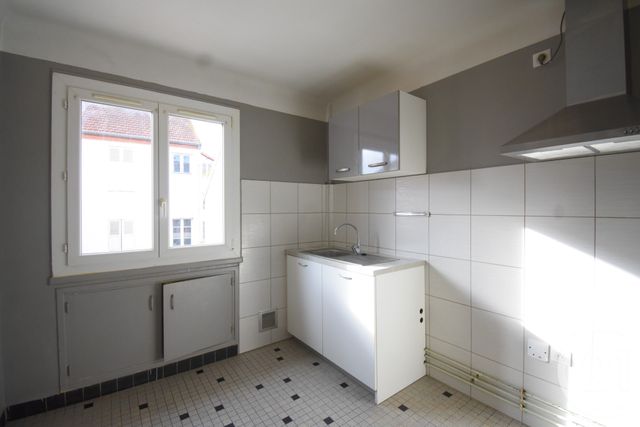 Appartement F3 à louer - 3 pièces - 67,31 m2 - Vichy - 03 - AUVERGNE