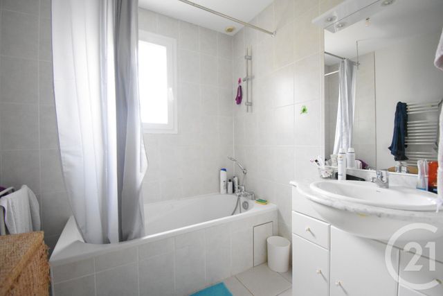 Maison &agrave; vendre - 4 pi&egrave;ces - 85,45 m2 - Bellerive Sur Allier - 03 - AUVERGNE