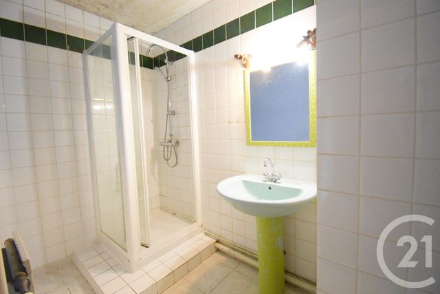 Appartement T3 &agrave; vendre - 3 pi&egrave;ces - 85,98 m2 - Vichy - 03 - AUVERGNE