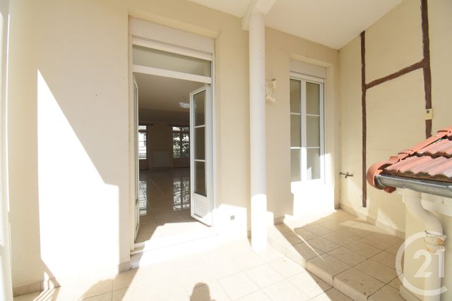 Appartement F3 à vendre - 3 pièces - 126,34 m2 - Vichy - 03 - AUVERGNE