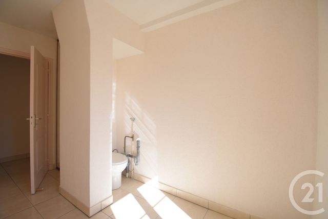 Appartement F3 à vendre - 3 pièces - 126,34 m2 - Vichy - 03 - AUVERGNE