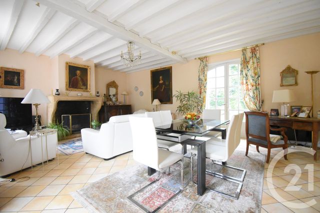 Maison &agrave; vendre - 8 pi&egrave;ces - 217,22 m2 - Bellerive Sur Allier - 03 - AUVERGNE