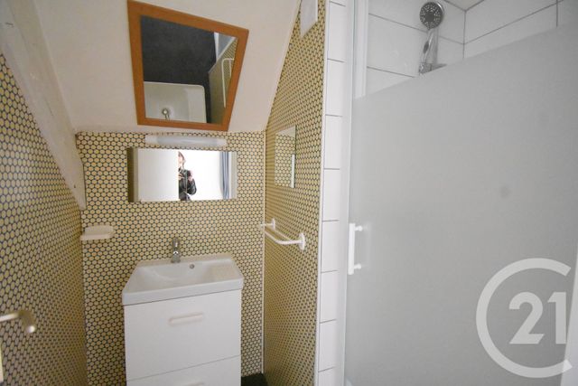 Appartement F2 à louer - 2 pièces - 21,90 m2 - Vichy - 03 - AUVERGNE