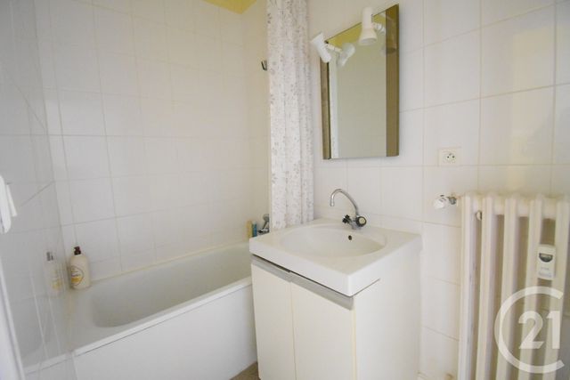 Appartement F1 bis à vendre - 2 pièces - 45,28 m2 - Vichy - 03 - AUVERGNE