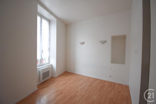 Appartement F3 à louer - 3 pièces - 46,20 m2 - Vichy - 03 - AUVERGNE