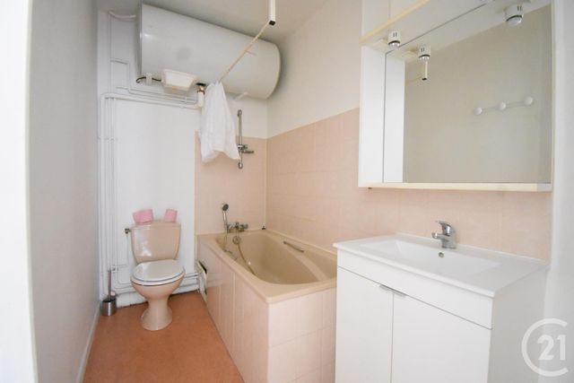 Appartement F3 à louer - 3 pièces - 46,20 m2 - Vichy - 03 - AUVERGNE