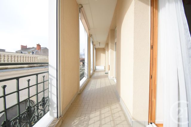 Appartement T3 &agrave; louer - 3 pi&egrave;ces - 85,92 m2 - Vichy - 03 - AUVERGNE