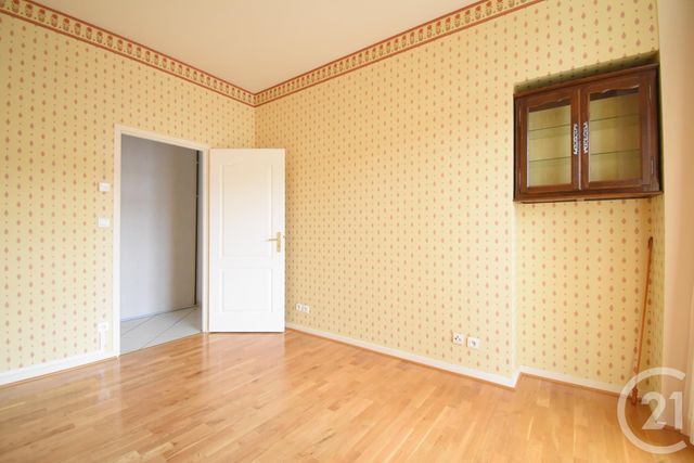 Appartement T3 &agrave; louer - 3 pi&egrave;ces - 85,92 m2 - Vichy - 03 - AUVERGNE
