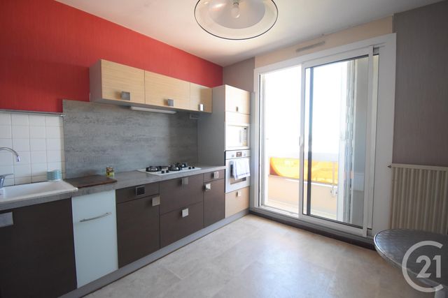 Appartement F2 &agrave; louer - 2 pi&egrave;ces - 65,03 m2 - Vichy - 03 - AUVERGNE
