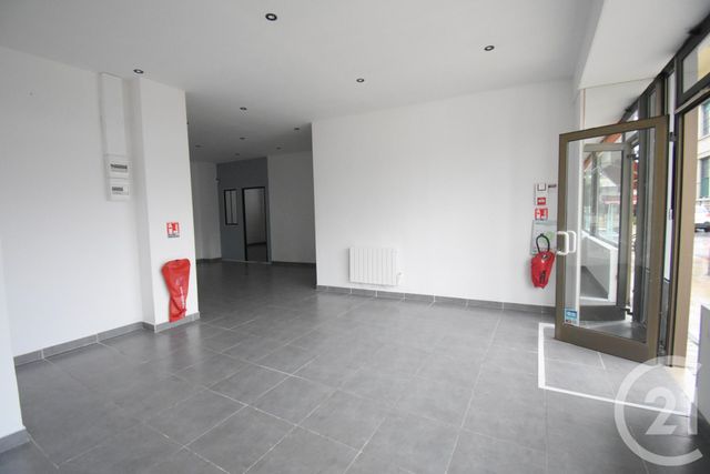 Appartement Local &agrave; louer - 2 pi&egrave;ces - 73,73 m2 - Vichy - 03 - AUVERGNE