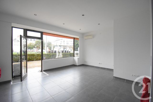 Appartement Local &agrave; louer - 2 pi&egrave;ces - 73,73 m2 - Vichy - 03 - AUVERGNE