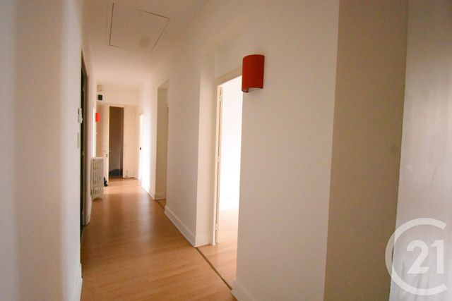 Appartement F5 &agrave; louer - 5 pi&egrave;ces - 109,34 m2 - Vichy - 03 - AUVERGNE