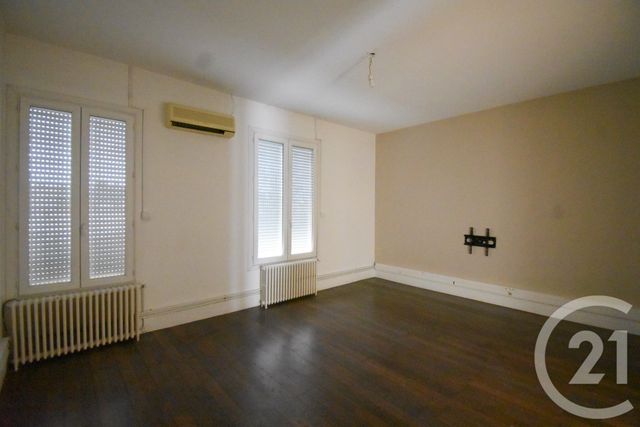 Appartement F5 &agrave; louer - 5 pi&egrave;ces - 109,34 m2 - Vichy - 03 - AUVERGNE