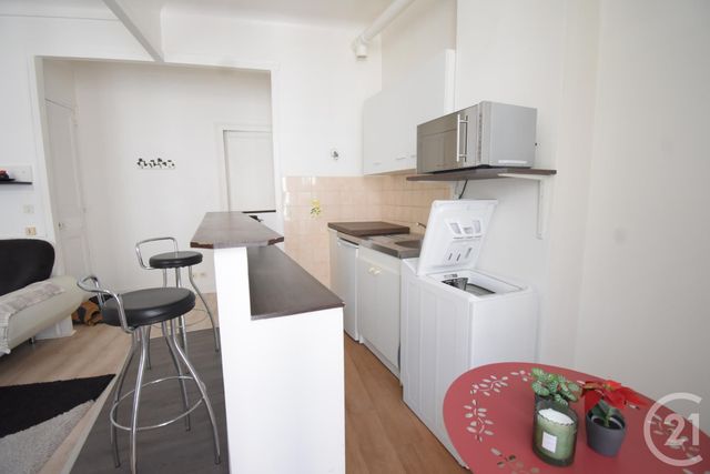 Appartement F2 &agrave; louer - 2 pi&egrave;ces - 33,20 m2 - Vichy - 03 - AUVERGNE