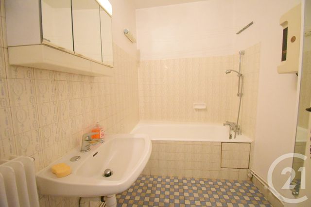 Appartement &agrave; vendre - 3 pi&egrave;ces - 61,01 m2 - Vichy - 03 - AUVERGNE