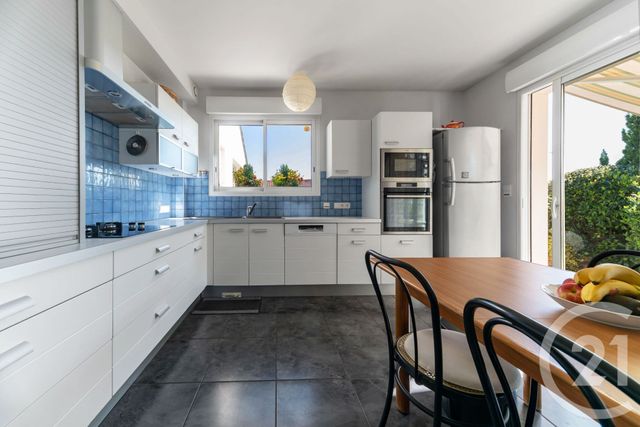 Maison &agrave; vendre - 7 pi&egrave;ces - 214,75 m2 - Bellerive Sur Allier - 03 - AUVERGNE