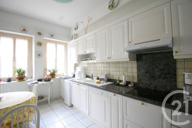 Appartement F4 &agrave; vendre - 4 pi&egrave;ces - 147,29 m2 - Vichy - 03 - AUVERGNE