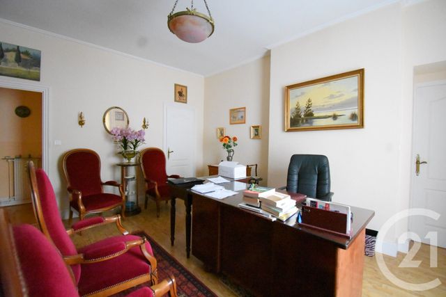 Appartement F4 &agrave; vendre - 4 pi&egrave;ces - 147,29 m2 - Vichy - 03 - AUVERGNE