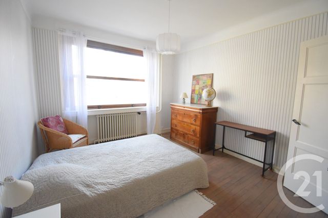 Appartement F3 &agrave; louer - 3 pi&egrave;ces - 103,94 m2 - Vichy - 03 - AUVERGNE