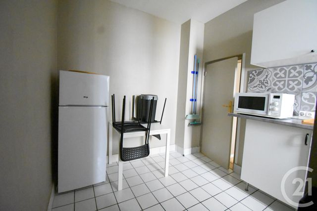 Appartement T1 &agrave; louer - 1 pi&egrave;ce - 27,07 m2 - Vichy - 03 - AUVERGNE