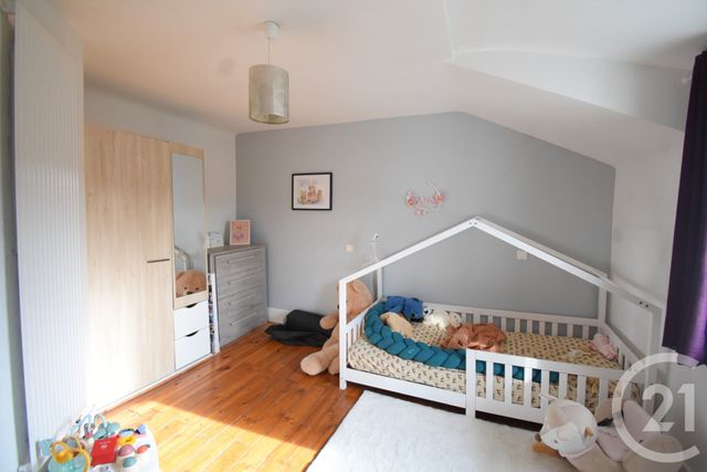 Maison &agrave; louer - 3 pi&egrave;ces - 84,57 m2 - Cusset - 03 - AUVERGNE