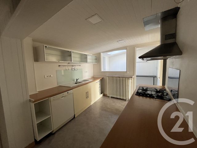 Maison &agrave; louer - 3 pi&egrave;ces - 84,57 m2 - Cusset - 03 - AUVERGNE