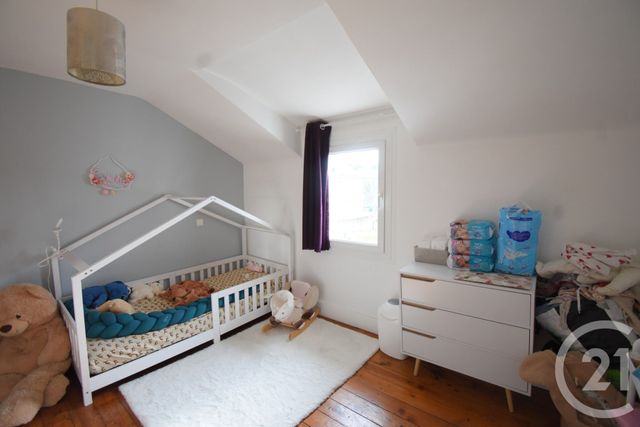 Maison &agrave; louer - 3 pi&egrave;ces - 84,57 m2 - Cusset - 03 - AUVERGNE