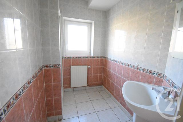 Maison &agrave; louer - 4 pi&egrave;ces - 74,15 m2 - St Remy En Rollat - 03 - AUVERGNE