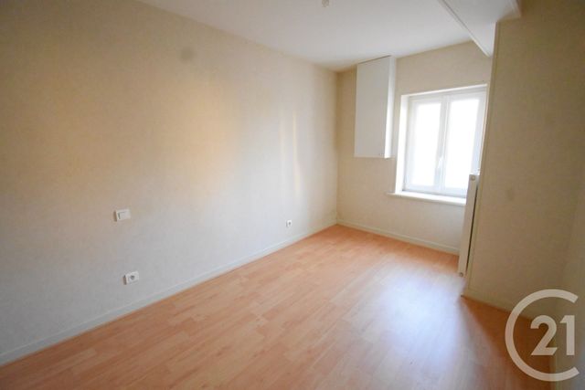 Maison &agrave; louer - 4 pi&egrave;ces - 74,15 m2 - St Remy En Rollat - 03 - AUVERGNE