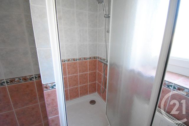 Maison &agrave; louer - 4 pi&egrave;ces - 74,15 m2 - St Remy En Rollat - 03 - AUVERGNE