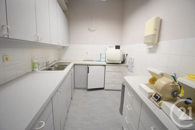 Local commercial à vendre - 76.0 m2 - 03 - Allier