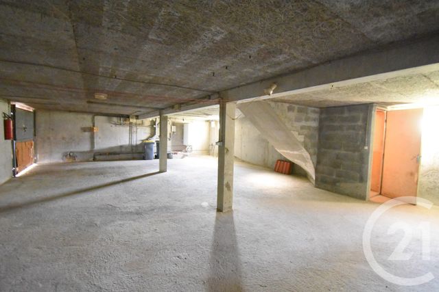 Maison &agrave; louer - 3 pi&egrave;ces - 80,23 m2 - Bellerive Sur Allier - 03 - AUVERGNE