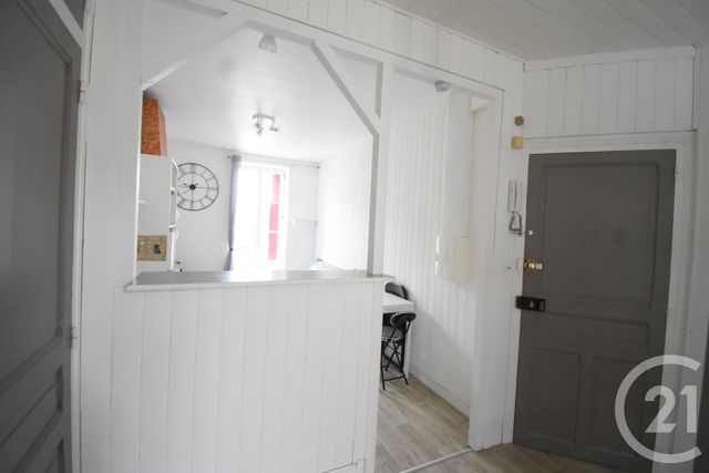 Appartement F1 &agrave; louer - 1 pi&egrave;ce - 28,01 m2 - Vichy - 03 - AUVERGNE