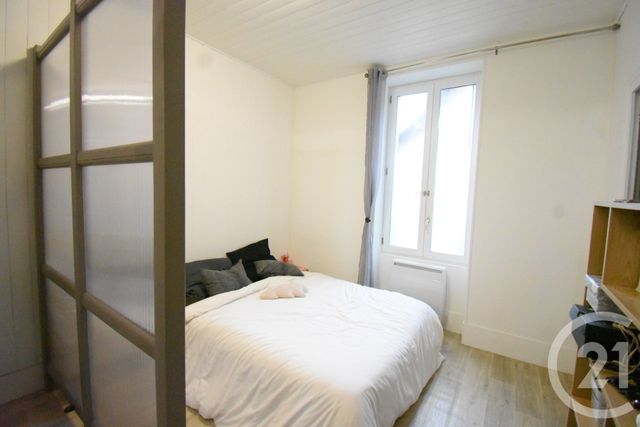Appartement F1 &agrave; louer - 1 pi&egrave;ce - 28,01 m2 - Vichy - 03 - AUVERGNE