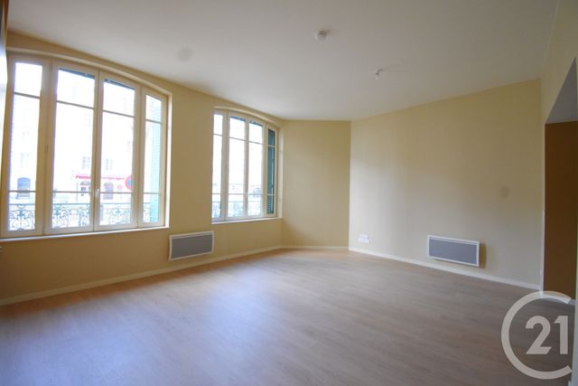 Appartement F1 &agrave; louer - 1 pi&egrave;ce - 41,90 m2 - Vichy - 03 - AUVERGNE