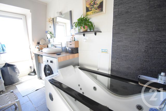 Appartement T3 &agrave; vendre - 3 pi&egrave;ces - 59,43 m2 - Vichy - 03 - AUVERGNE