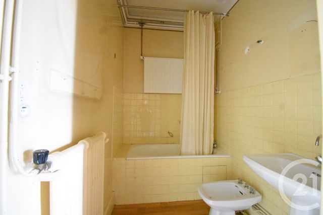Appartement T3 &agrave; vendre - 3 pi&egrave;ces - 87,71 m2 - Vichy - 03 - AUVERGNE