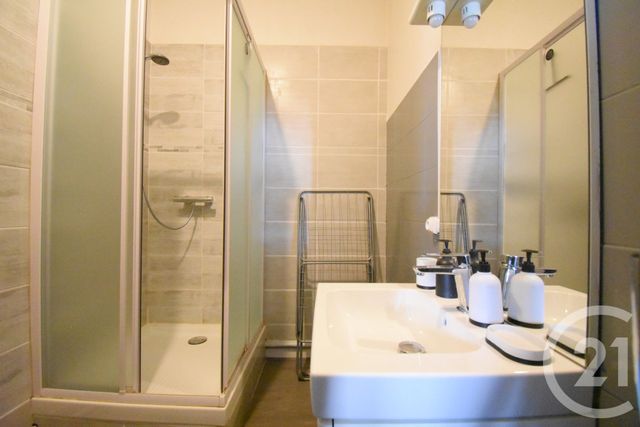 Appartement Duplex &agrave; louer - 2 pi&egrave;ces - 39,92 m2 - Vichy - 03 - AUVERGNE