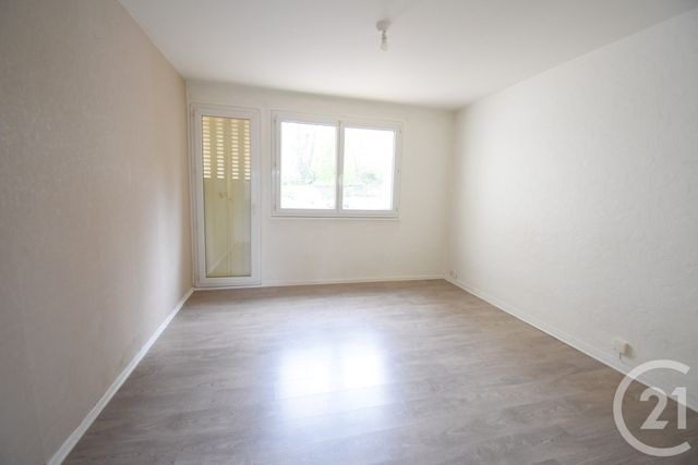 Appartement T4 &agrave; vendre - 4 pi&egrave;ces - 67,30 m2 - Vichy - 03 - AUVERGNE