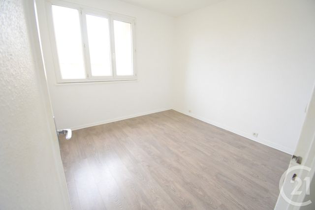 Appartement T4 &agrave; vendre - 4 pi&egrave;ces - 67,30 m2 - Vichy - 03 - AUVERGNE