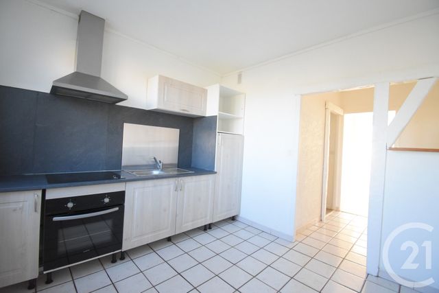 Appartement T4 &agrave; vendre - 4 pi&egrave;ces - 67,30 m2 - Vichy - 03 - AUVERGNE