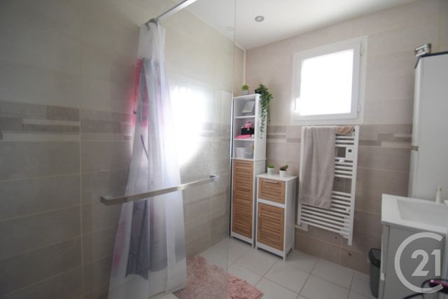 Maison &agrave; vendre - 4 pi&egrave;ces - 103 m2 - Cusset - 03 - AUVERGNE