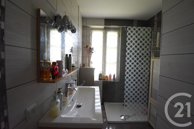 Maison &agrave; vendre - 5 pi&egrave;ces - 122 m2 - St Remy En Rollat - 03 - AUVERGNE