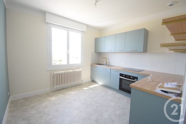 Maison &agrave; louer - 4 pi&egrave;ces - 90,59 m2 - Abrest - 03 - AUVERGNE