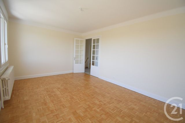 Maison &agrave; louer - 4 pi&egrave;ces - 90,59 m2 - Abrest - 03 - AUVERGNE